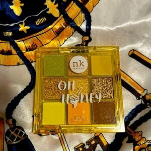 NWT NK Oh Honey Eyeshadows